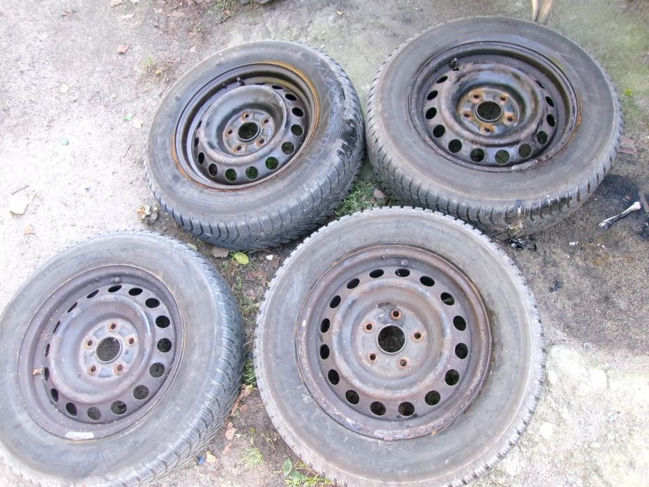 KOŁA FELGI OPONY ZIMA TOYOTA AURIS 195/65/15 VREDESTEIN KOMPL