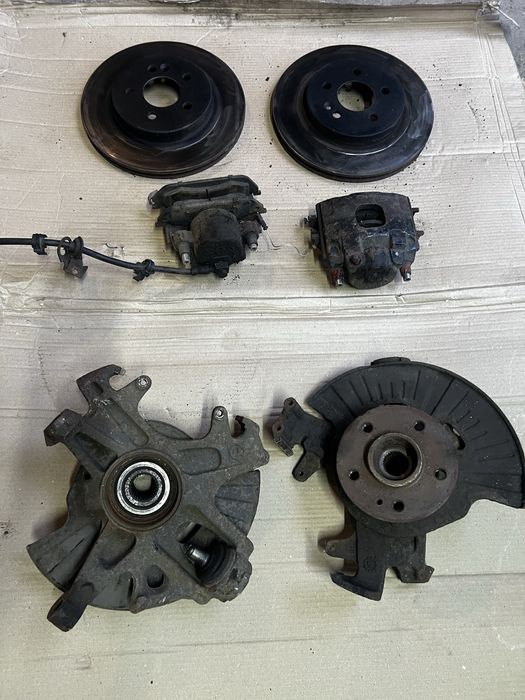 ступиці. супорта. тормозні диски Mercedes ML320 W163