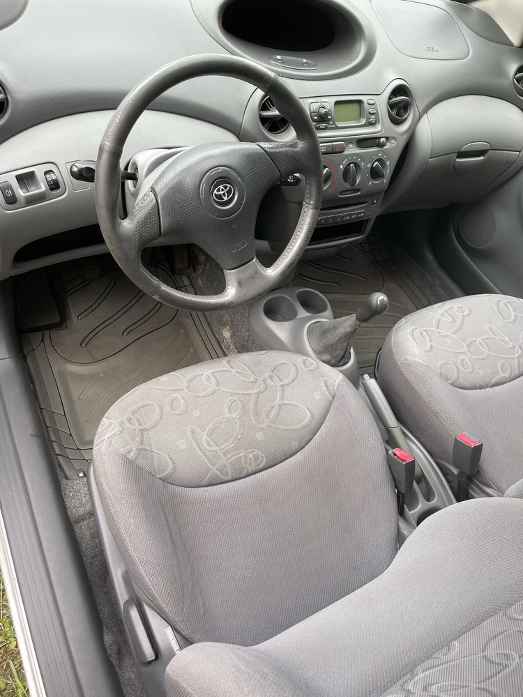 Toyota yaris 1.3 vvti