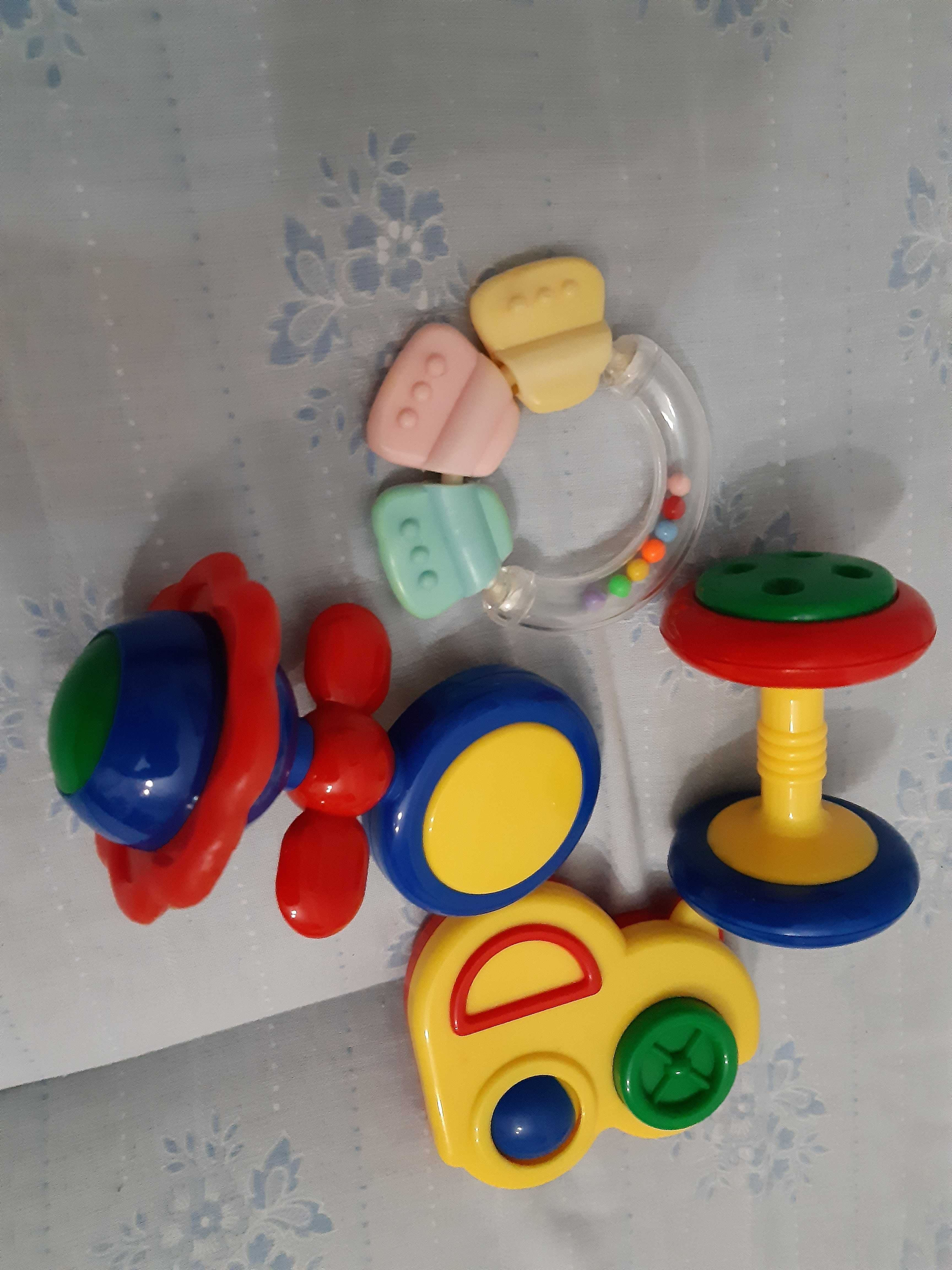 Brinquedos para bebés