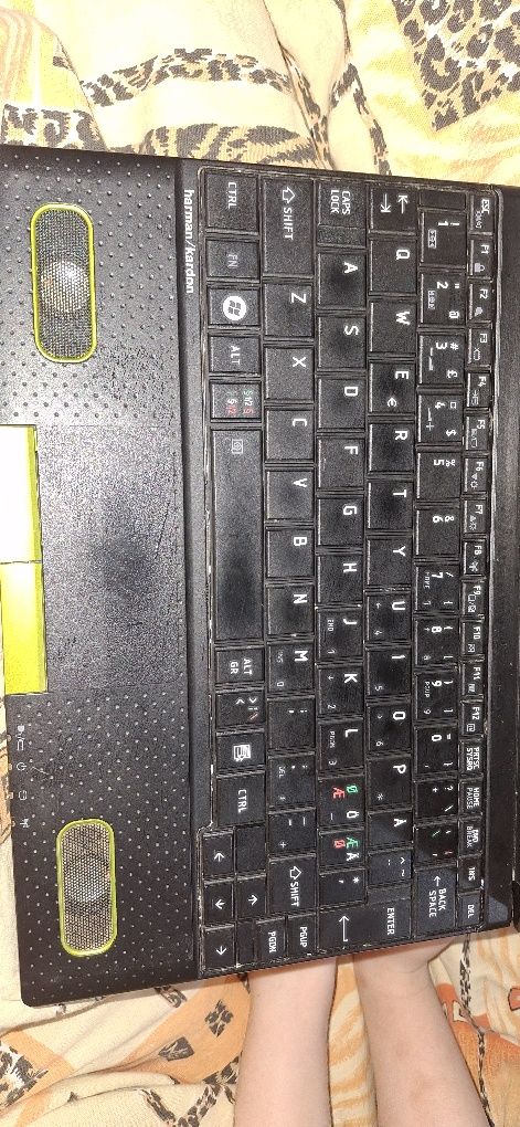 Нетбук toshiba nb550D