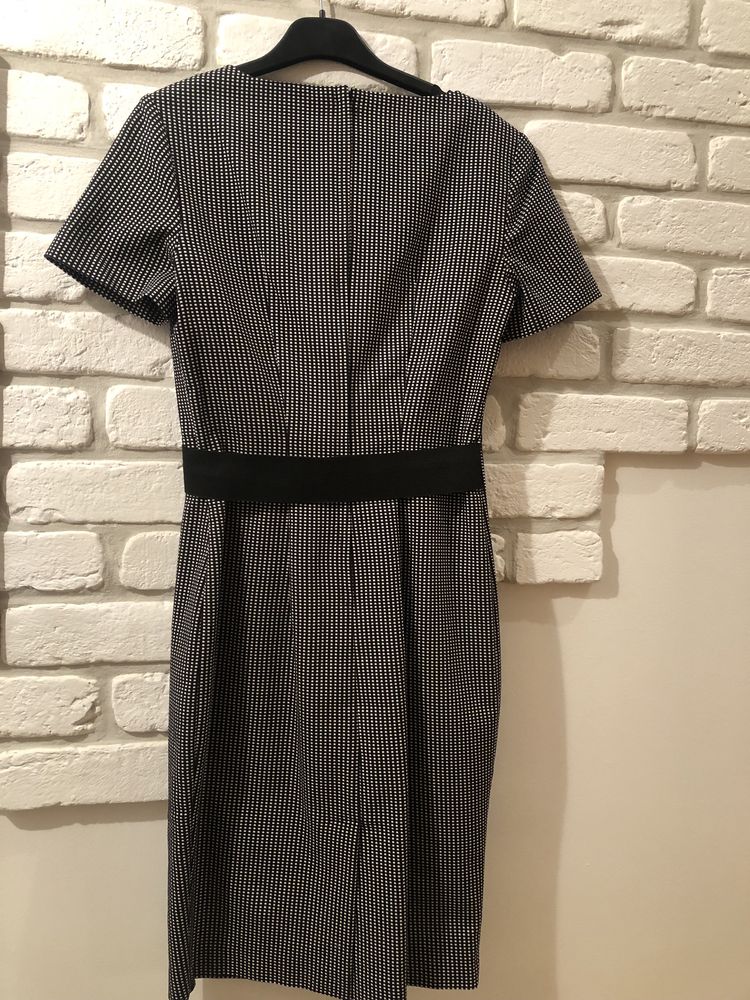 Sukienka do biura r.34