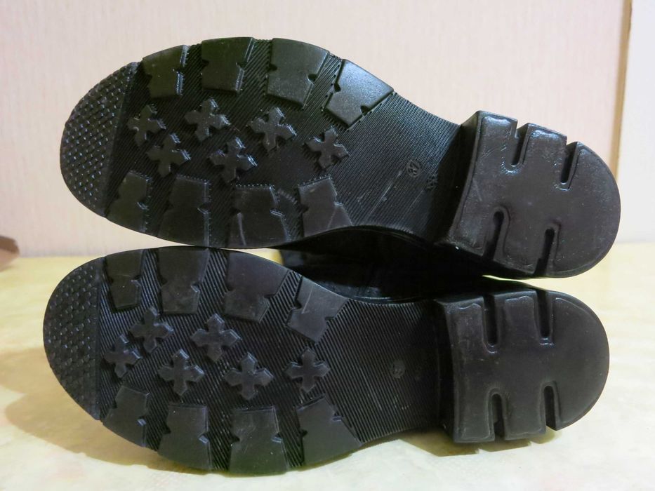 Чоботи з натуральної шкіри