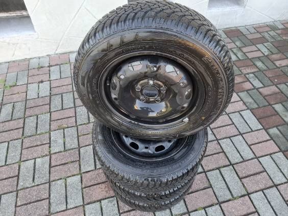 Opony zimowe Falken 175/65R14 7mm + felgi