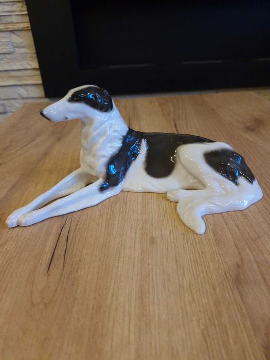 Rosenthal - piękna figurka charta proj. M Valentin , pies , porcelana