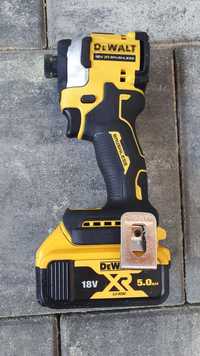 Zakrętarka udarowa aku. Dewalt DCF850 / 5.0 Ah 2022 rok