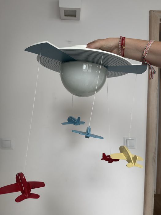 Lampa do pokoju dziecka