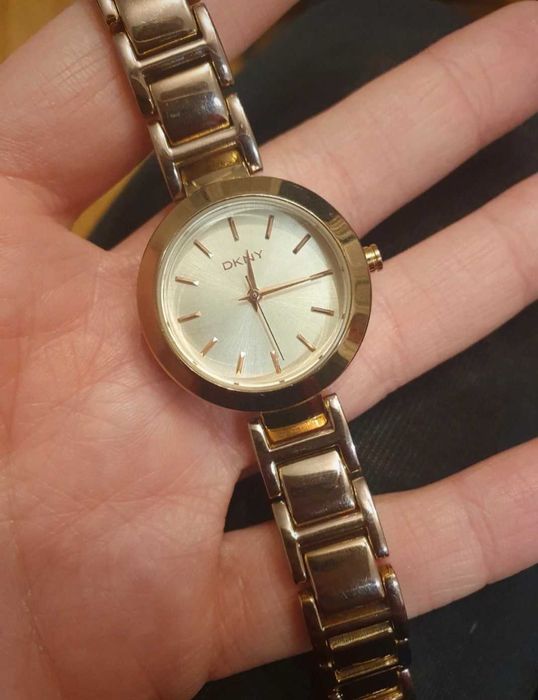 Zegarek DKNY różowe złoto