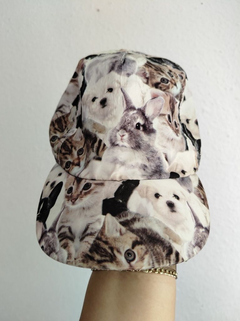 Czapka dziecięca h&m miękka ze zwierzętami 122/128