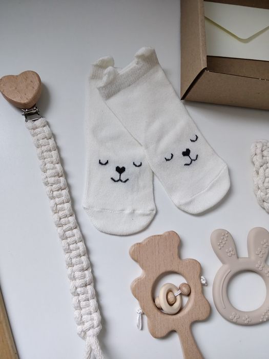 Baby box zestaw prezentowy dla niemowląt