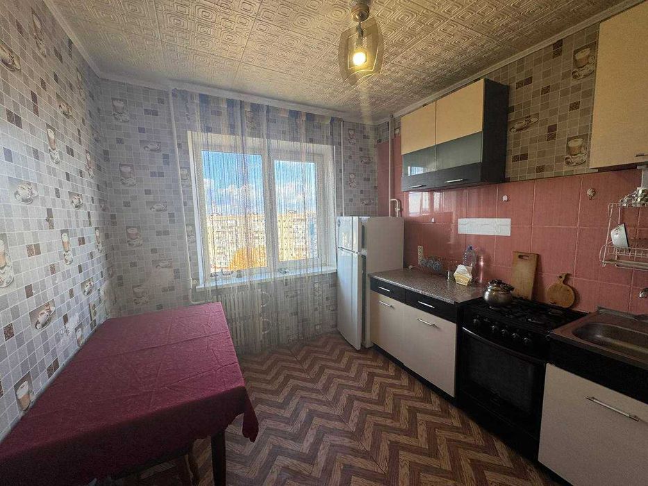 АРЕНДА 2-х комнатной квартиры ул ХРУСТАЛЬНАЯ, 8 (м-н Лазурный)