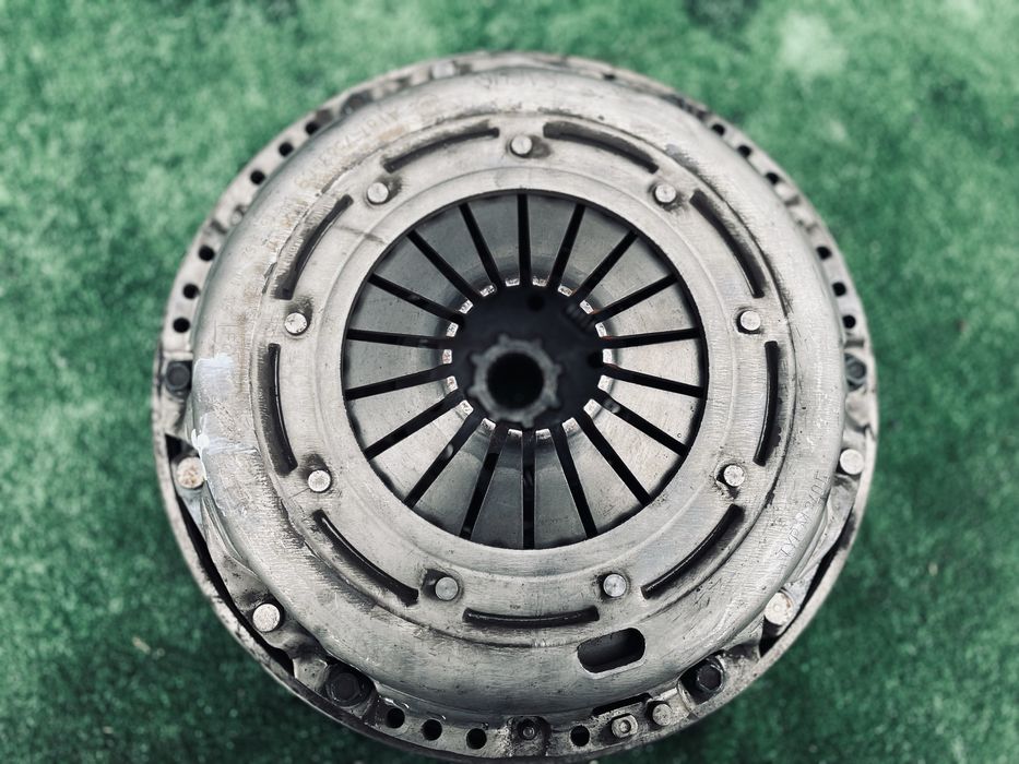 Щеплення 1.6 дизель Focus 3 Маховик Volvo V50 Сцепление Демпфер