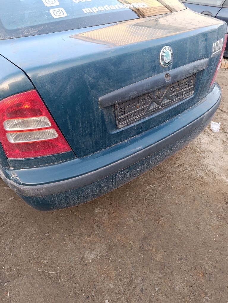 Задний бампер Шкода Октавия тоур весь перд Skoda Octavia Toyr  хачбек