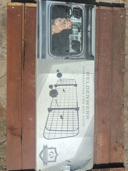 Przegroda kratka dla psa do samochodu