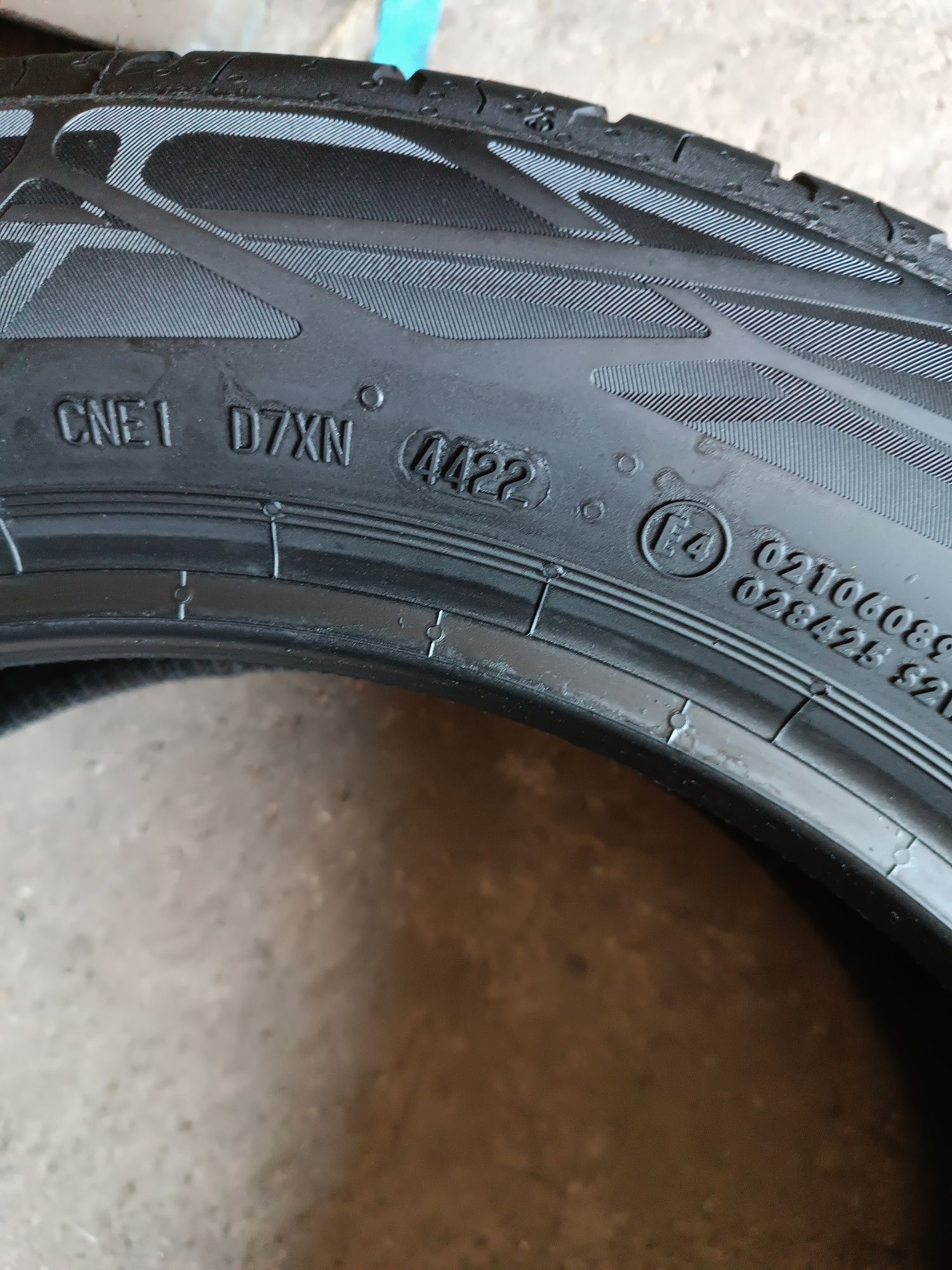 Sprzedam prawie nowe opony Continental 205/55 r17