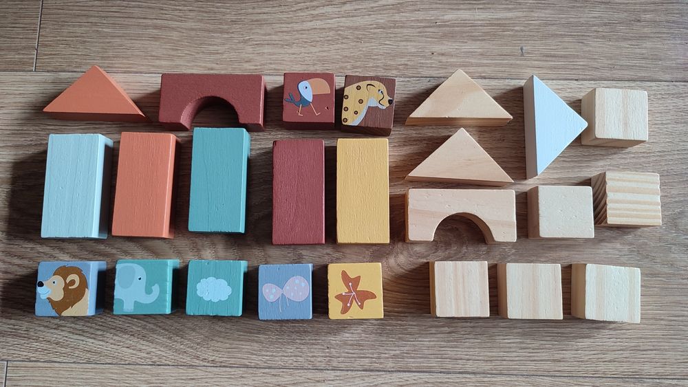 Klocki drewniane w bardzo dobrym stanie