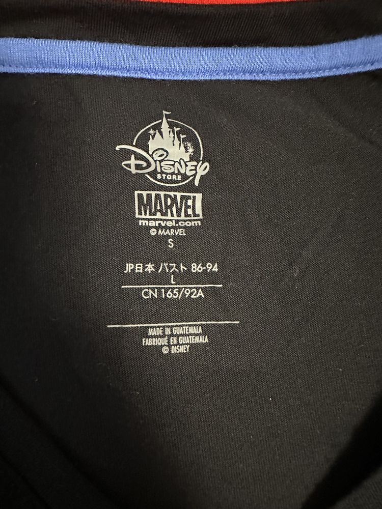Koszulka czarna z krótkim rękawem marvel zloto