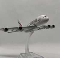 Модель самолёта А380