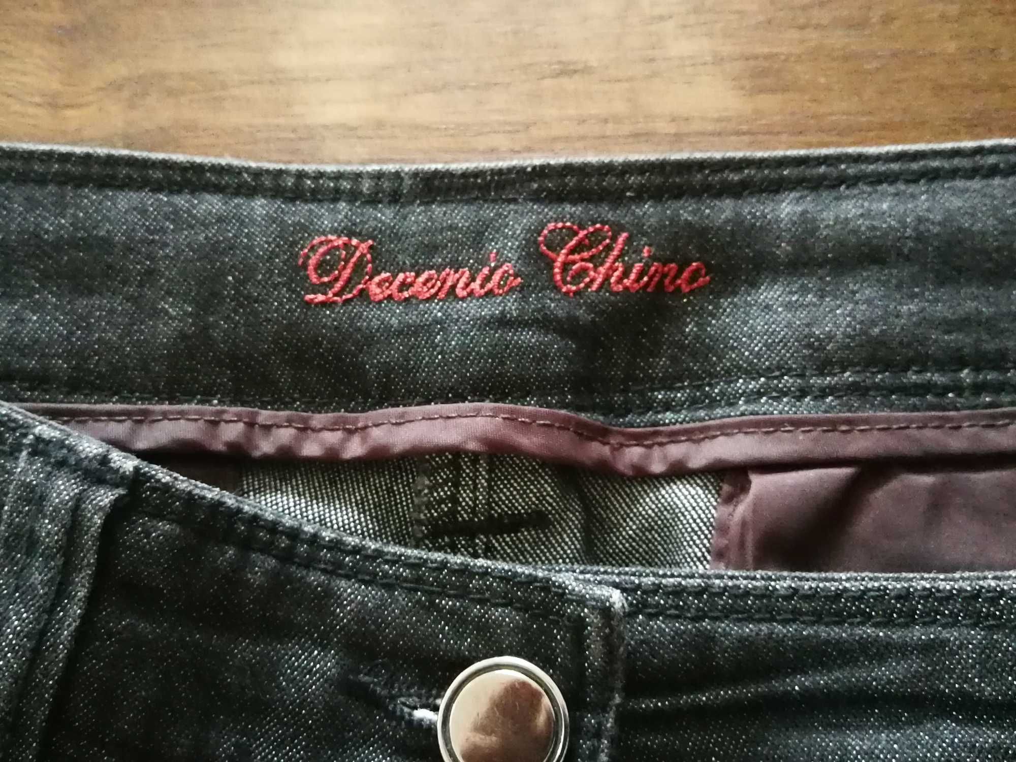 Calça de ganga com toque muito agradável