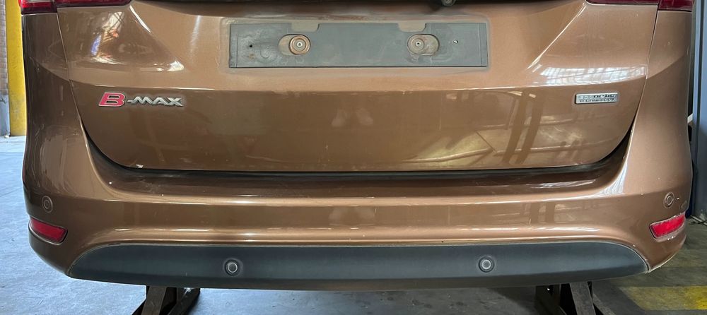 Pára-choques trás FORD B-Max (JK)