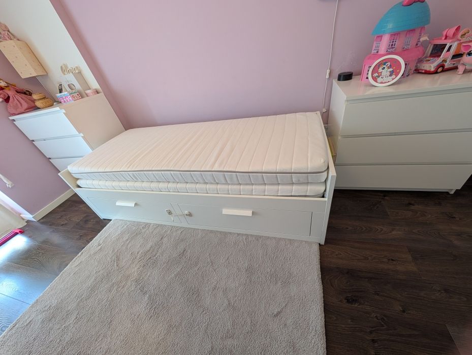 Cama de solteiro que se transforma em cama de casal