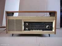 Продам радиоприемник "Рекорд 68-2"
