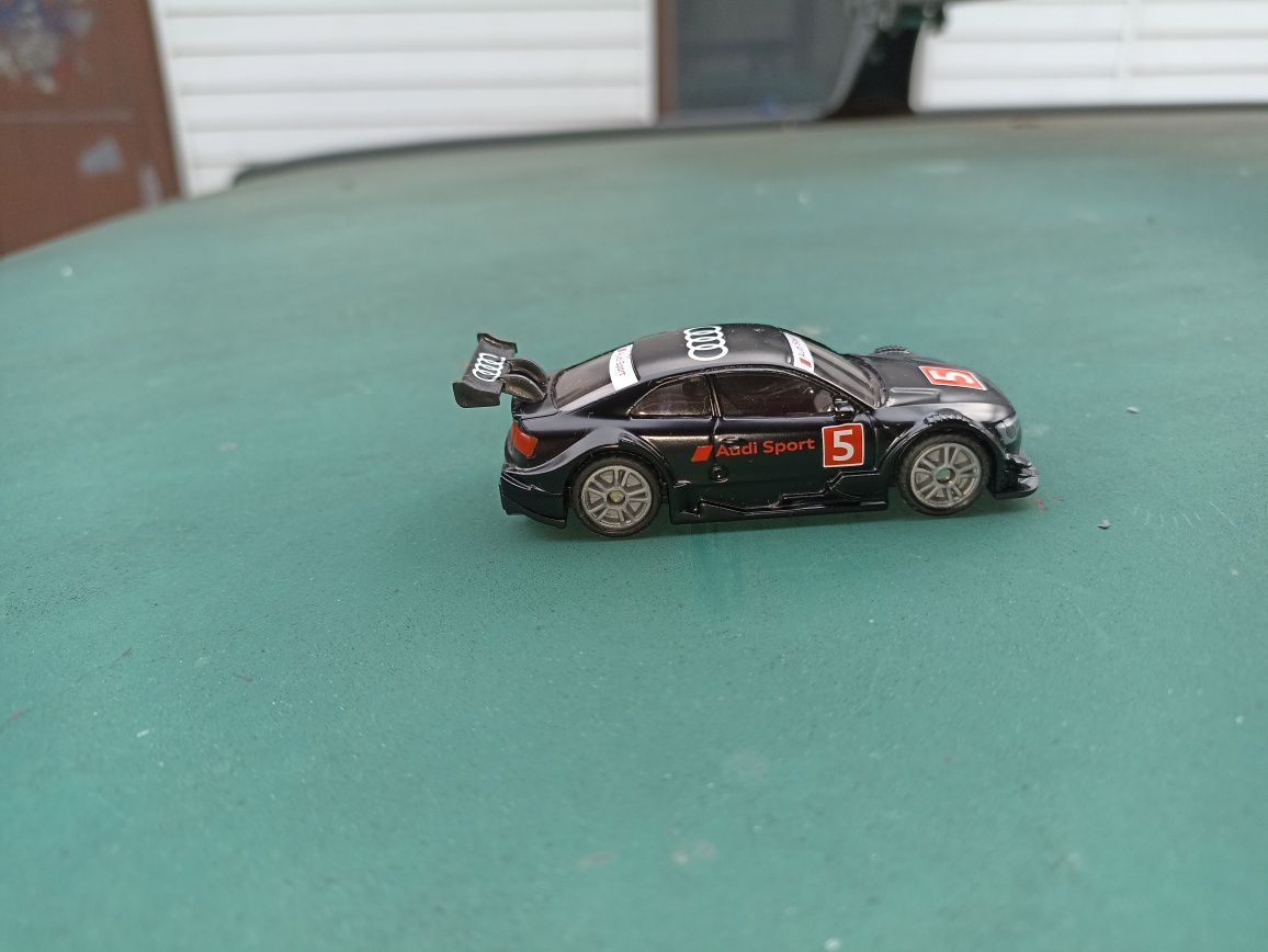 Model Audi RS 5 Racing od siku