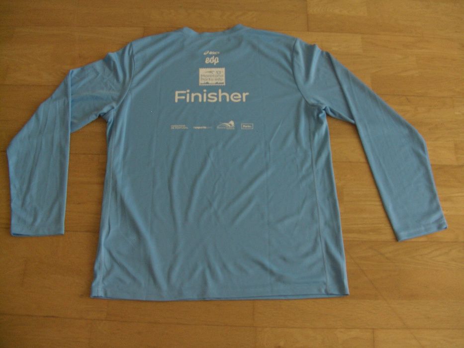Camisola Asics "finisher" e medalha maratona Porto 2016 M/L