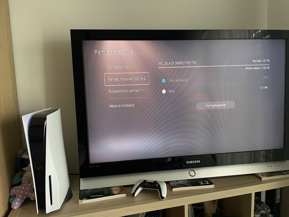 PLAYSTATION 5 Napęd + 1TB pamieci + 2 Pady + 4 Gry na płyte