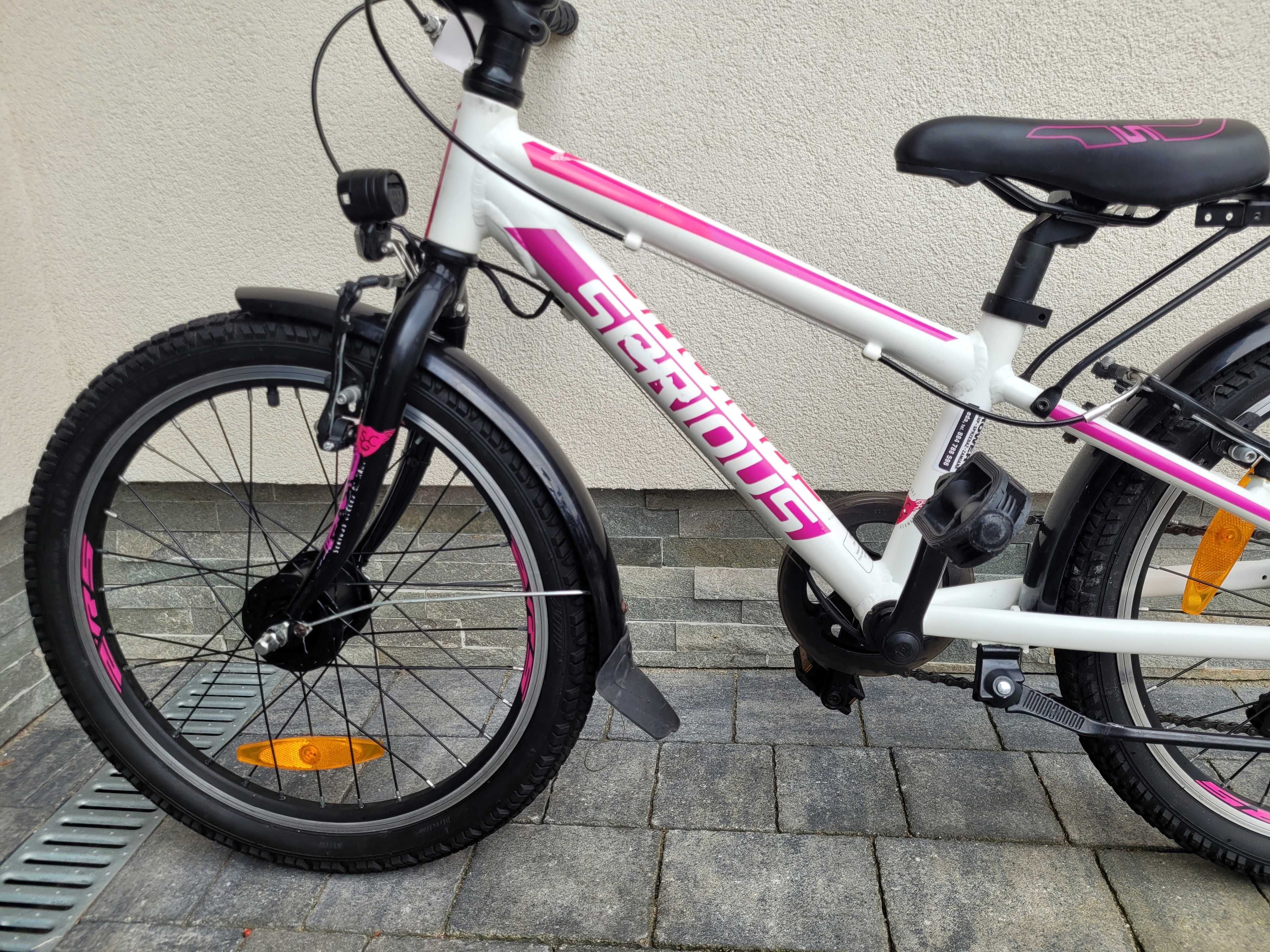 Śliczny rower Serious dla dziewczynki.4-7 lat koła 20 cali