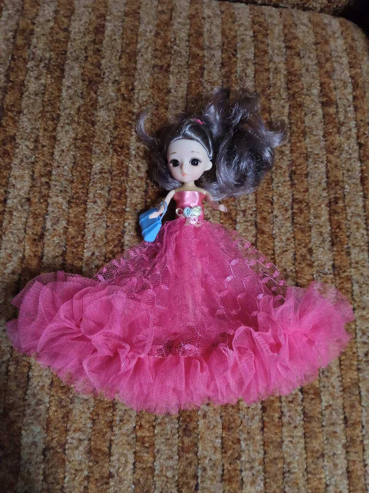 Красивая кукла длинные волосы пышное платье новая 20 см