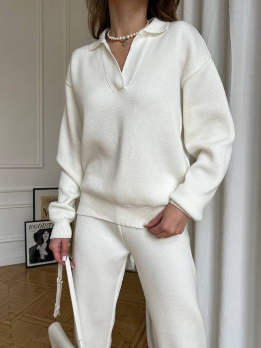 Костюм білий,вʼязаний