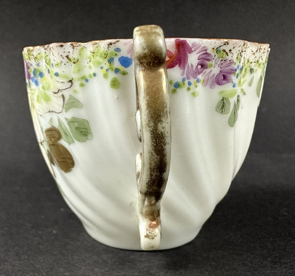 Filiżanka ze spodkiem ptak cieniutka porcelana filiżanki kwiaty