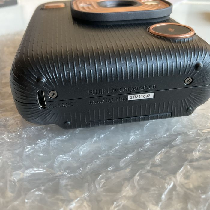 Máquina fotográfica instantânea Fujifilm Instax mini LiPlay (comonova)