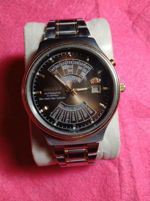 Relógio oriente automático