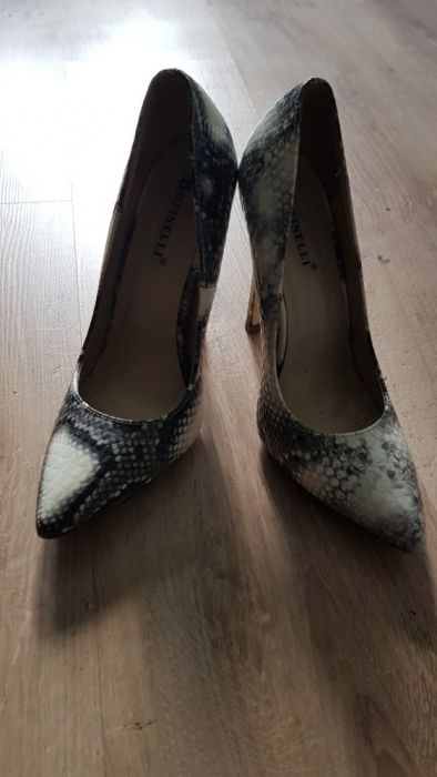 Buty szpilki 38 styl węża