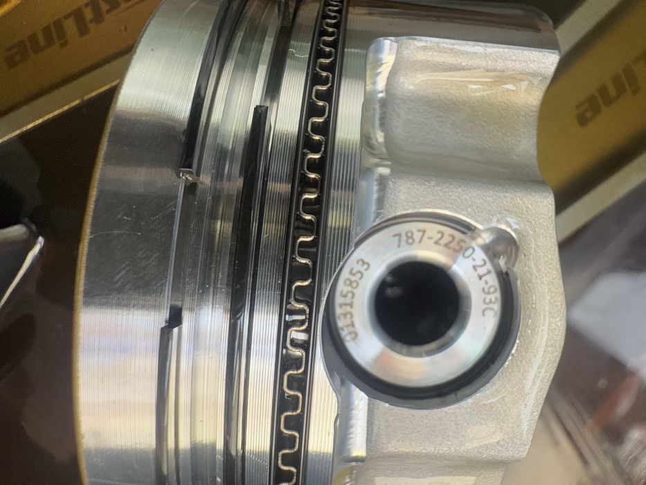 Conjunto Pistoes e Bielas Forjados