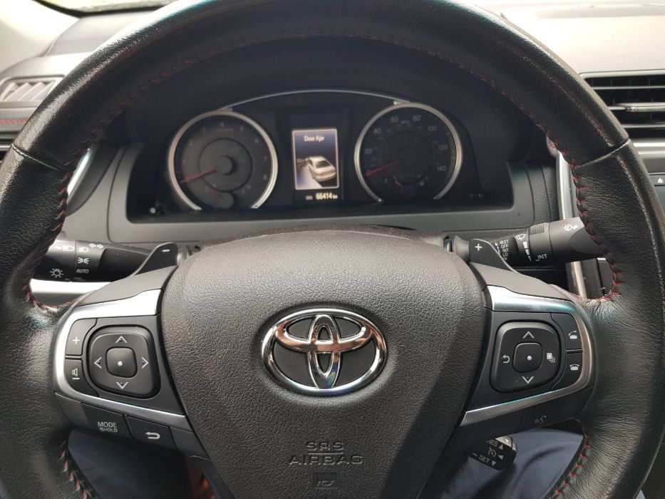 Продаю СВОЮ Toyota Camry 55 SE 2016 снят с Учета, на Укр номерах