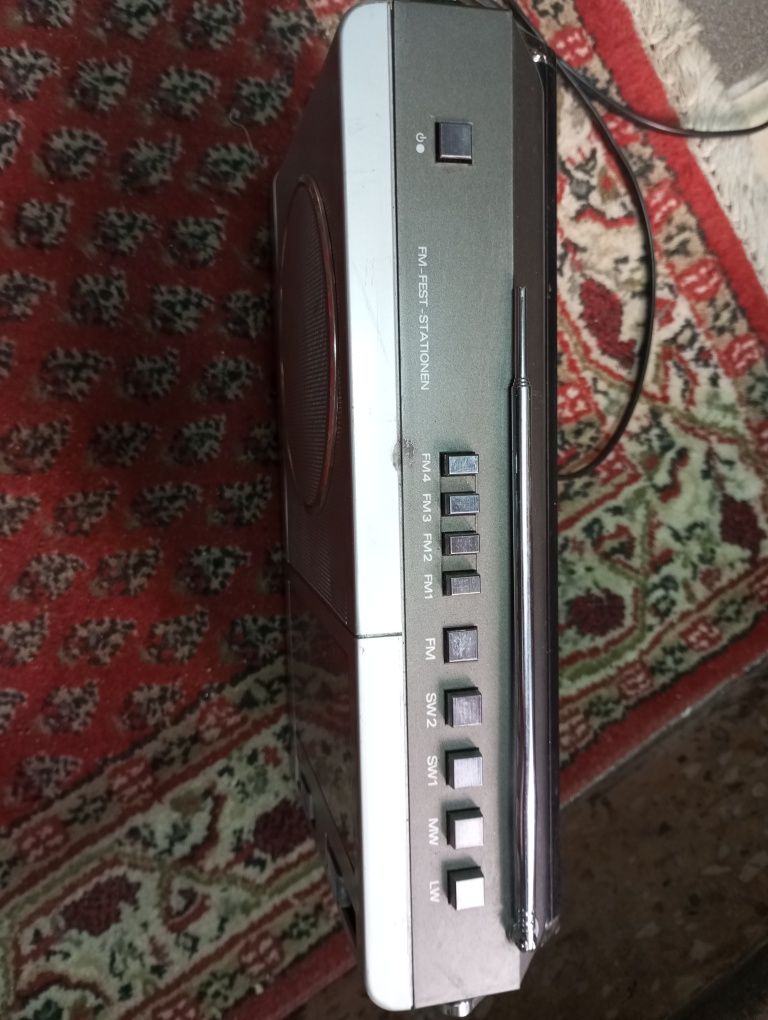 Radio     Grundig