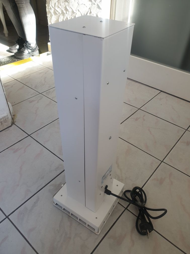 Tunelowy oczyszczacz sterylizator powietrza uv-c