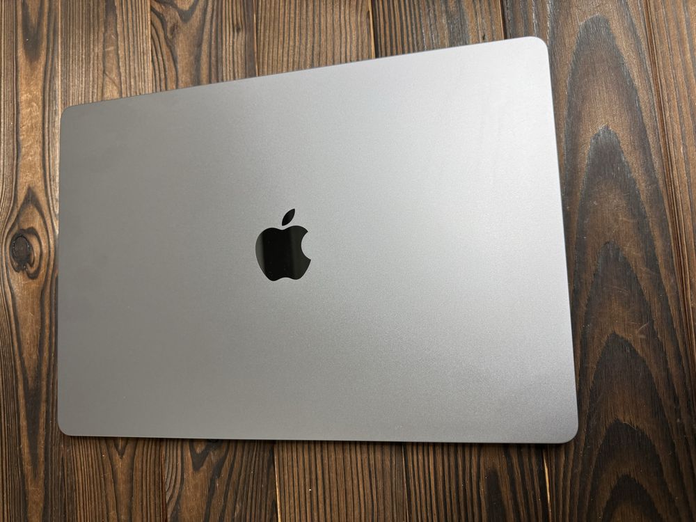 Macbook Air 15 2023 10 cores 8ram 512gb space MQKP3 MQKV3 Новый*920$