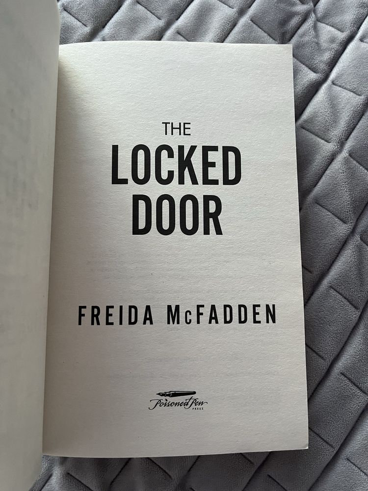 Книга The locked door