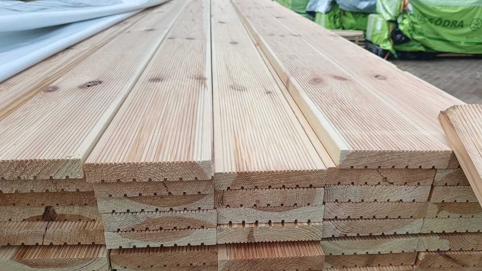 Deska tarasowa SOSNA ryflowana 27x145  długość  4,0mb