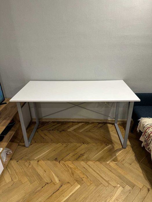 Великий компьютерний стіл 140*70