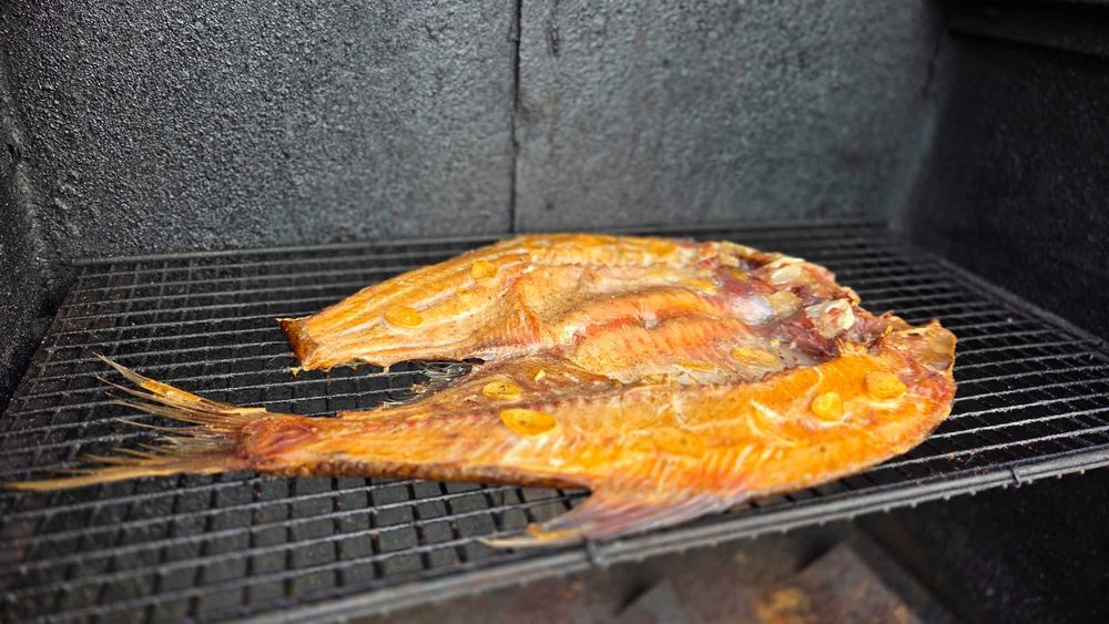 Копченая рыба, карп, лещ, лосось