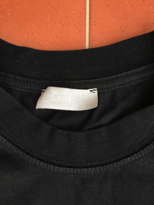 T-Shirt preta --- DIOR  ( Christian Dior )