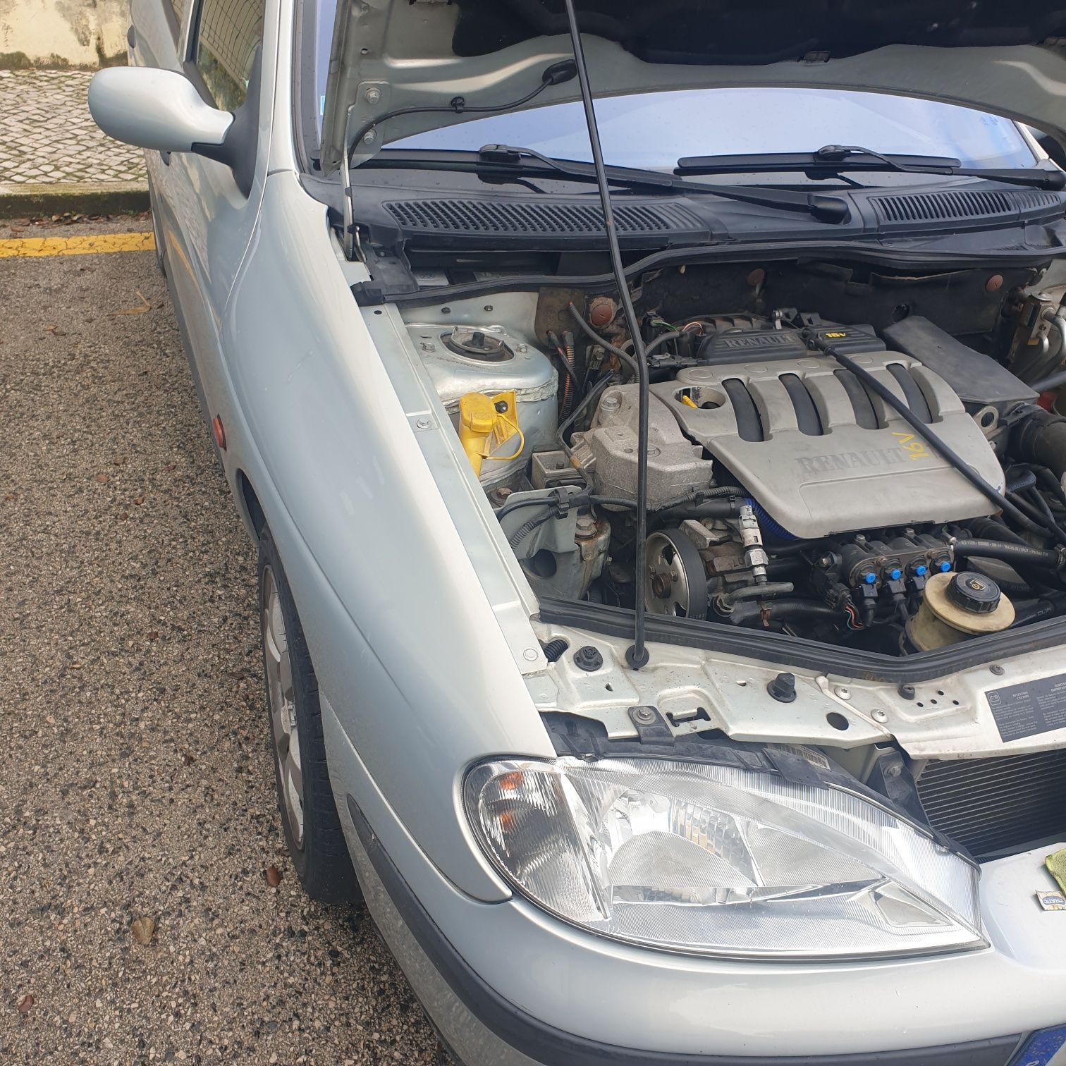 Peças renault megane 1.4