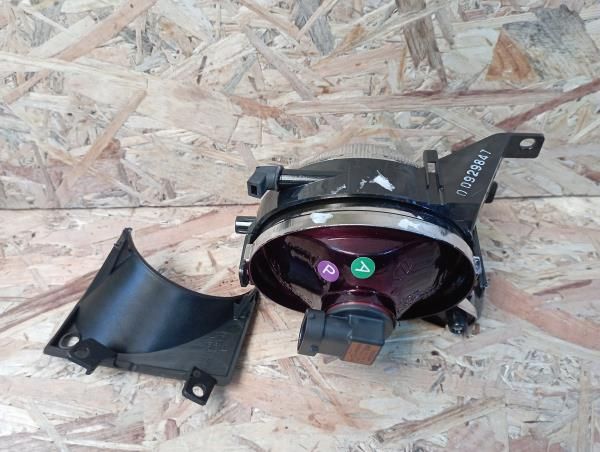Farol nevoeiro frente direito BMW 5 (E60)