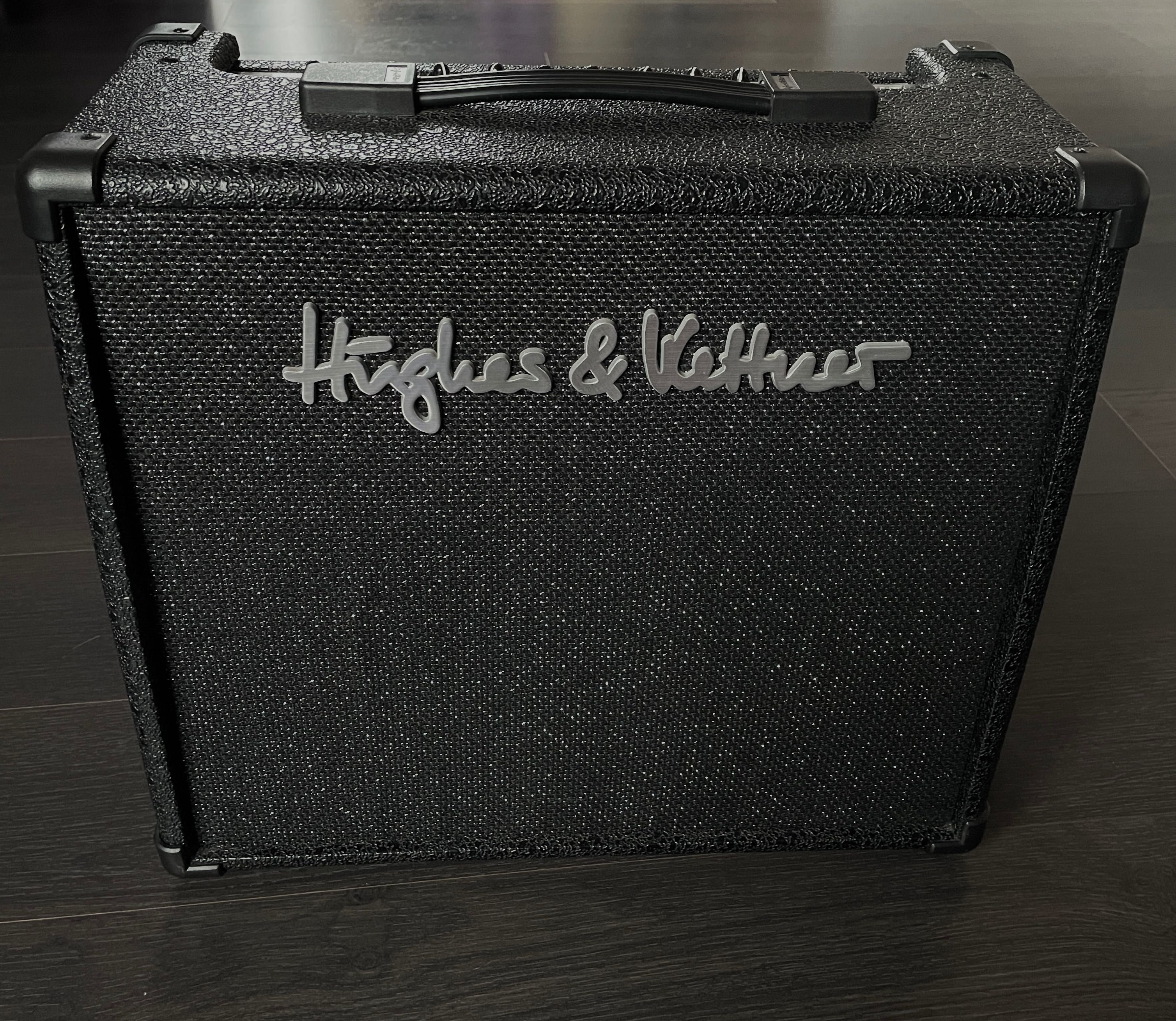 Комбоусилитель Hughes & Kettner Edition Blue 30 DFX для электрогитары.