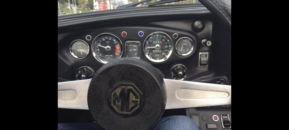 Vendo MG B 1975 impecável